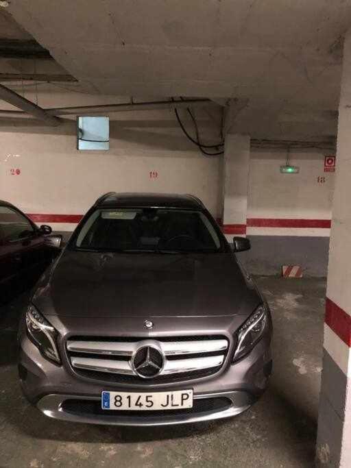 Santa Cruz Parking Incluido Apartment Севиля Екстериор снимка