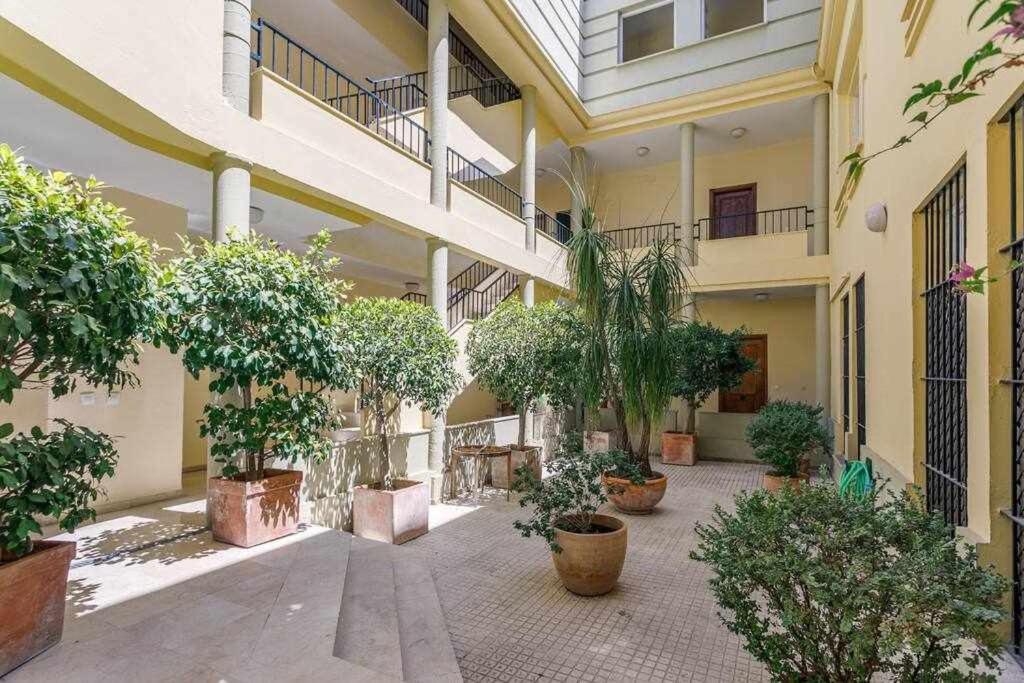 Santa Cruz Parking Incluido Apartment Севиля Екстериор снимка
