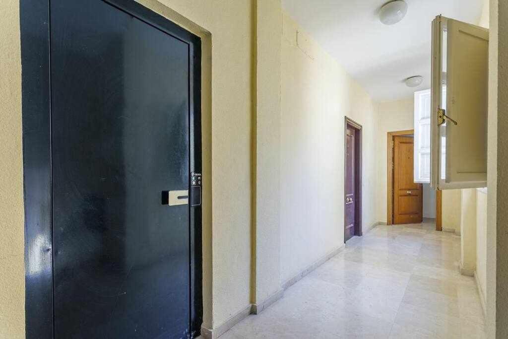 Santa Cruz Parking Incluido Apartment Севиля Екстериор снимка